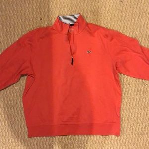 Vineyard vines sweatshirt